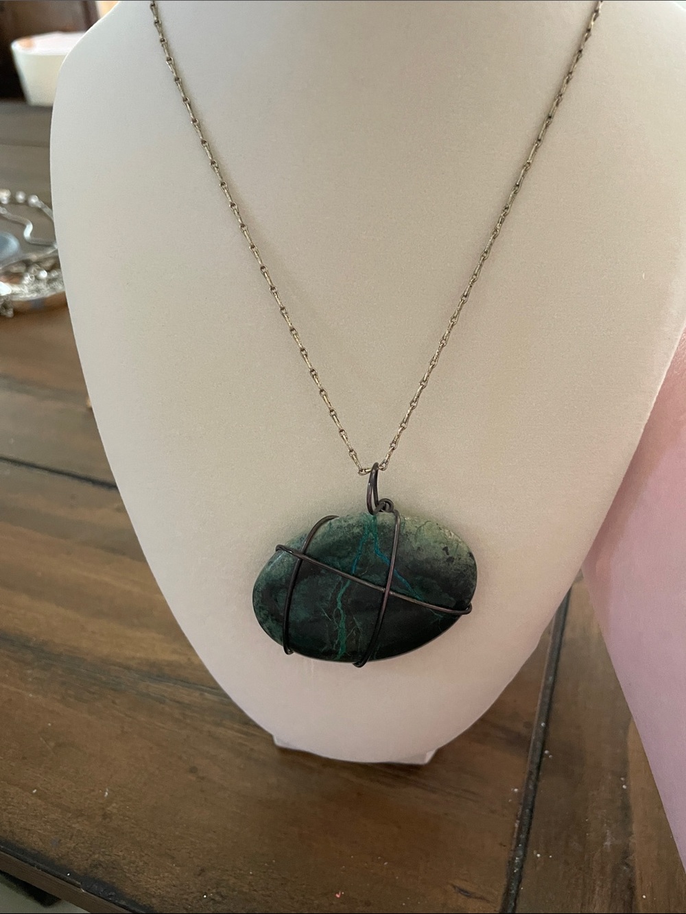 Handmade Wire-Wrapped Green Gemstone Pendant Necklace – Boho Artisan Jewelry